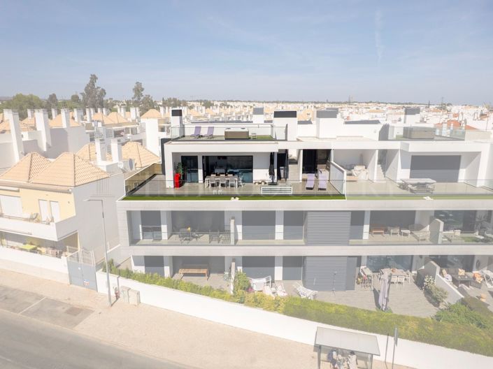 Image No.3-3 Bed Apartment for sale