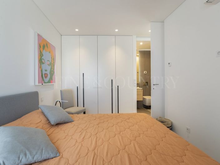 Image No.25-3 Bed Apartment for sale