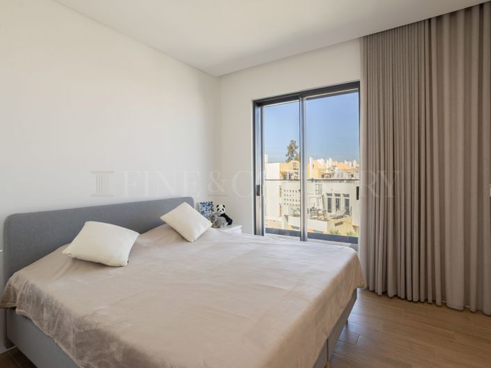 Image No.27-3 Bed Apartment for sale