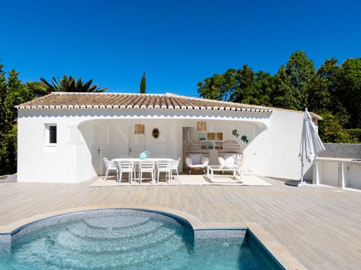Image No.58-5 Bed Property for sale