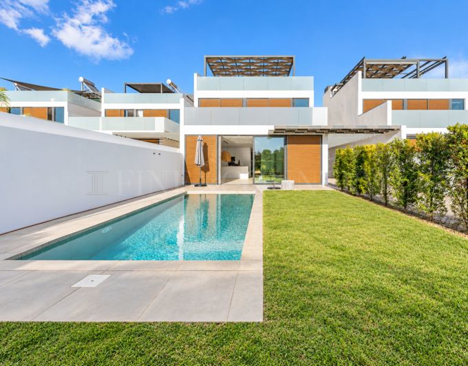 Tavira – Contemporary 3-bedroom villa with pool, rooftop terrace and Ria Formosa view