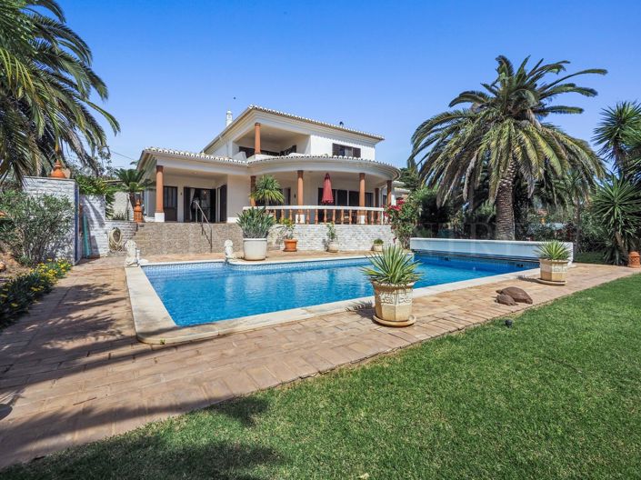 Image No.45-3 Bed Property for sale