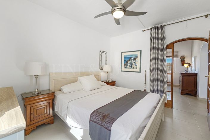 Image No.14-3 Bed Semi-Detached for sale
