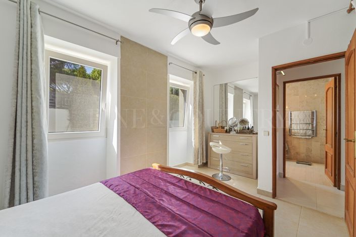 Image No.18-3 Bed Semi-Detached for sale