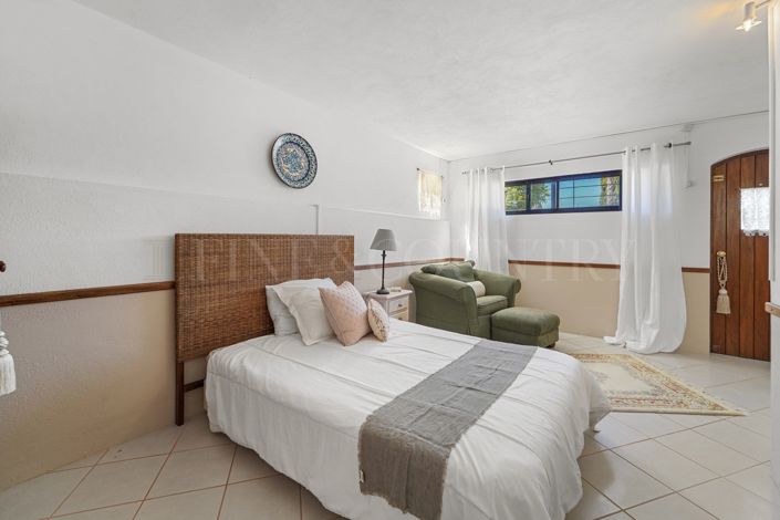 Image No.20-3 Bed Semi-Detached for sale