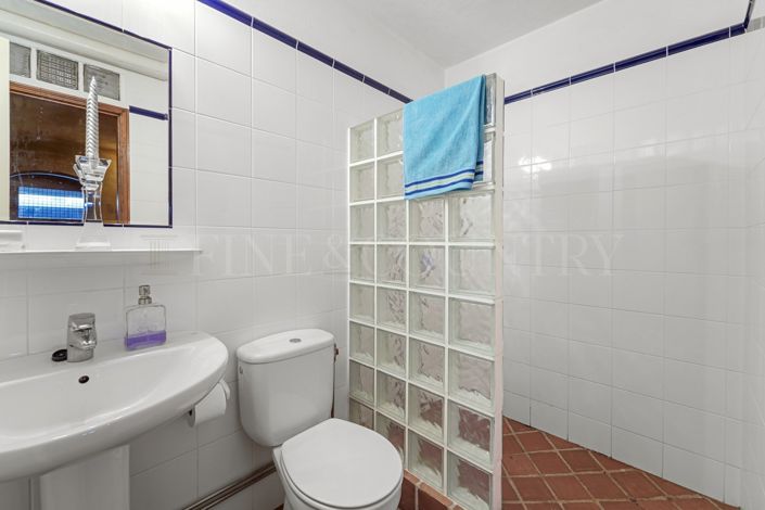Image No.21-3 Bed Semi-Detached for sale