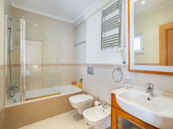 Image No.21-3 Bed Townhouse for sale