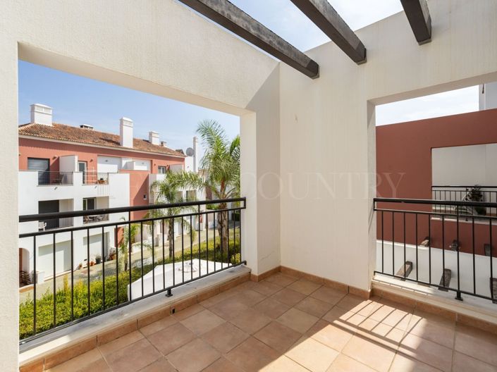 Image No.23-3 Bed Townhouse for sale