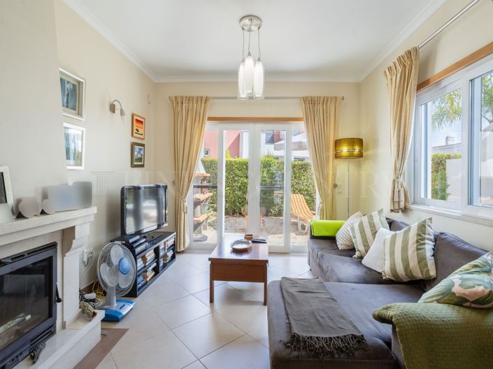 Image No.8-3 Bed Townhouse for sale