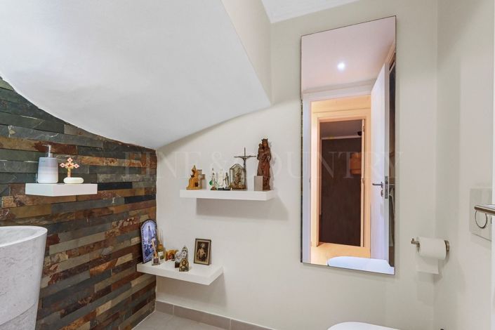 Image No.57-3 Bed Townhouse for sale