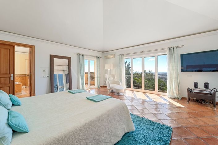 Image No.34-4 Bed Property for sale