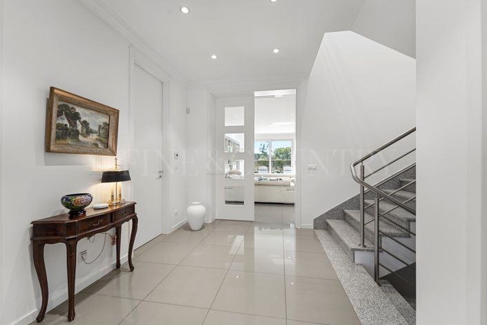 Image No.3-3 Bed Property for sale