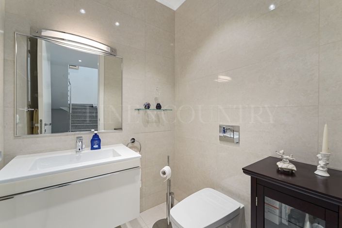 Image No.4-3 Bed Property for sale