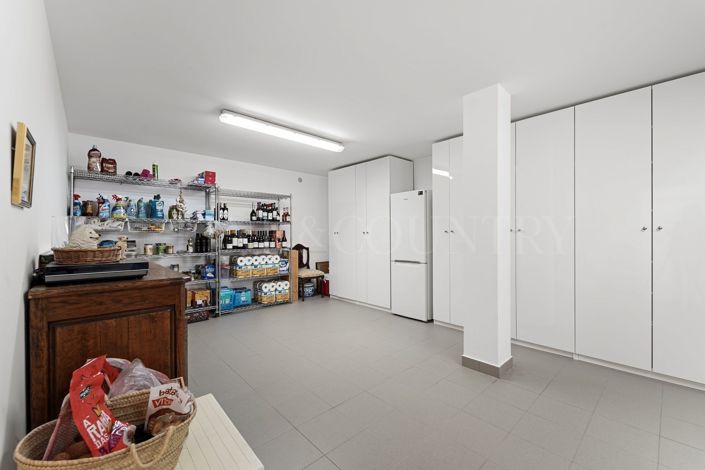 Image No.47-3 Bed Property for sale