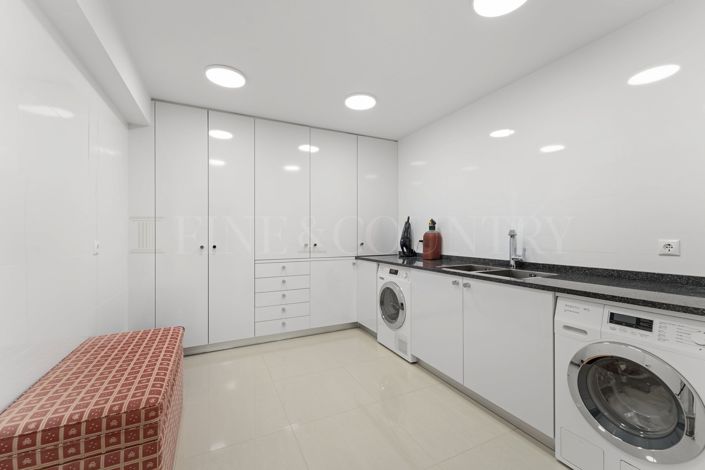 Image No.48-3 Bed Property for sale