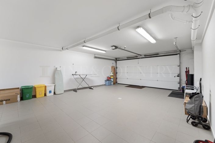 Image No.50-3 Bed Property for sale