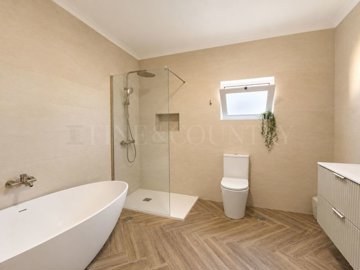 2104-390598-53692adbb4d7b8272cdc4cb7055921f49