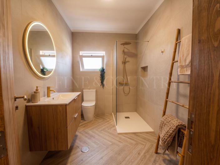 Image No.17-3 Bed Villa for sale