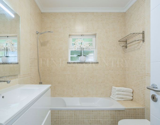 Image No.21-3 Bed Townhouse for sale