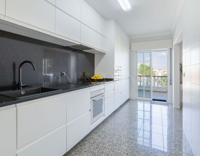 Image No.10-3 Bed Townhouse for sale