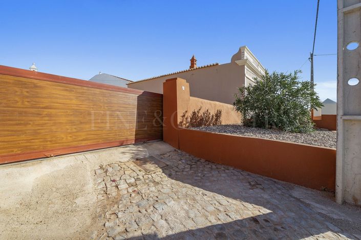 Image No.35-3 Bed Cottage for sale