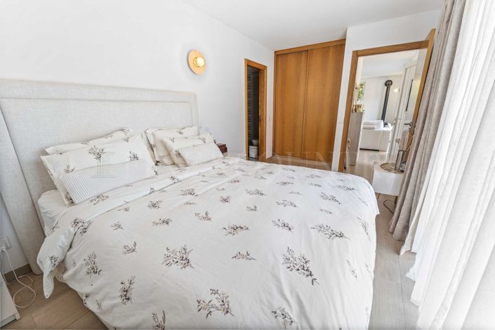 Image No.29-7 Bed Property for sale