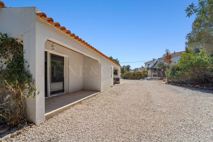 Image No.41-7 Bed Property for sale
