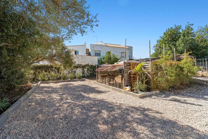 Image No.44-7 Bed Property for sale