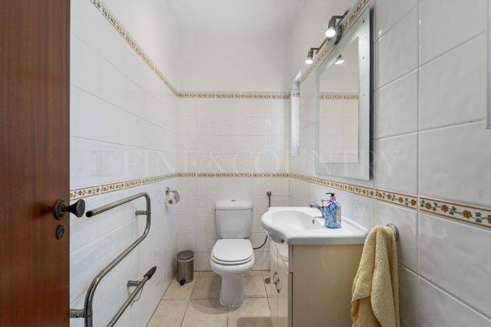 Image No.18-3 Bed Property for sale