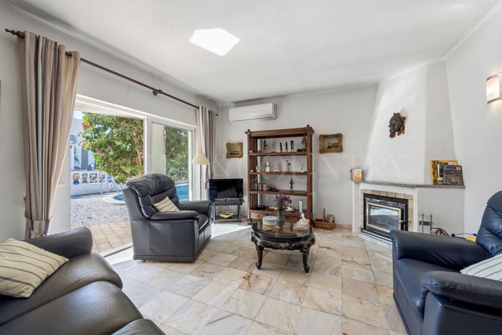 Image No.3-3 Bed Property for sale