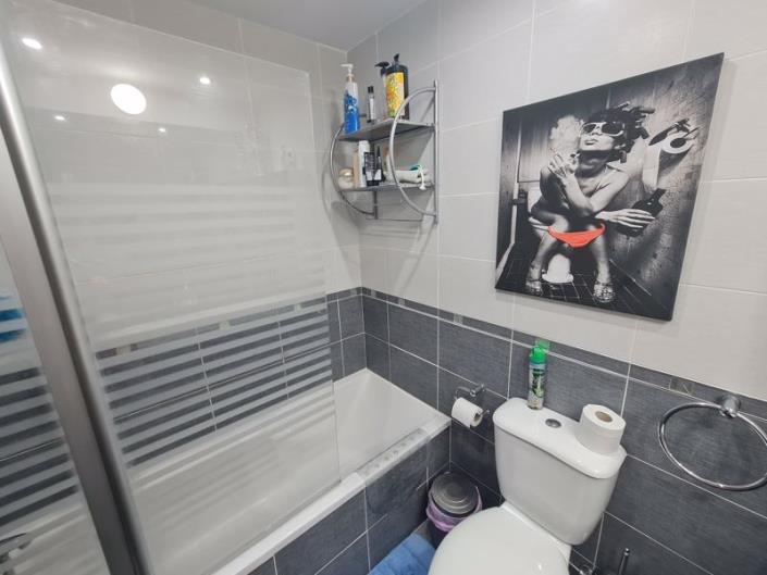 Image No.16-Appartement de 3 chambres à vendre à Anarita