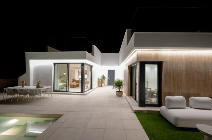 Image No.1-3 Bed Villa for sale