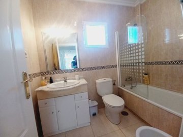 1ad529343e8ab123020axlarge
