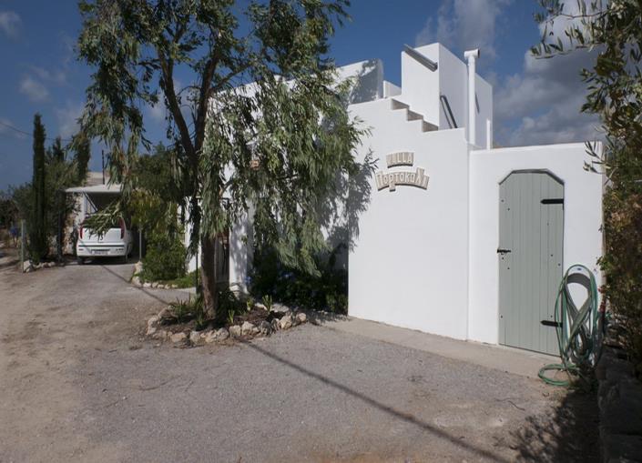 Image No.2-2 Bed Villa / Detached for sale