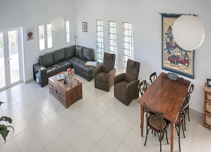 Image No.6-2 Bed Villa / Detached for sale