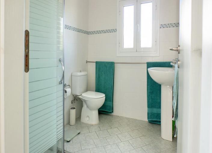 Image No.15-2 Bed Villa / Detached for sale