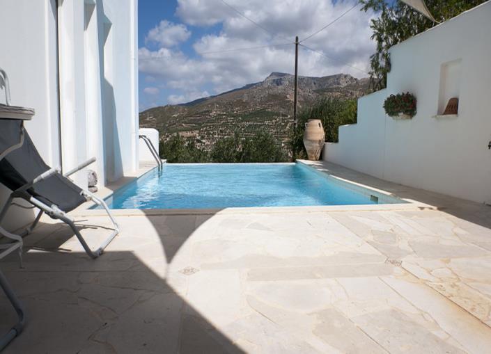 Image No.16-2 Bed Villa / Detached for sale