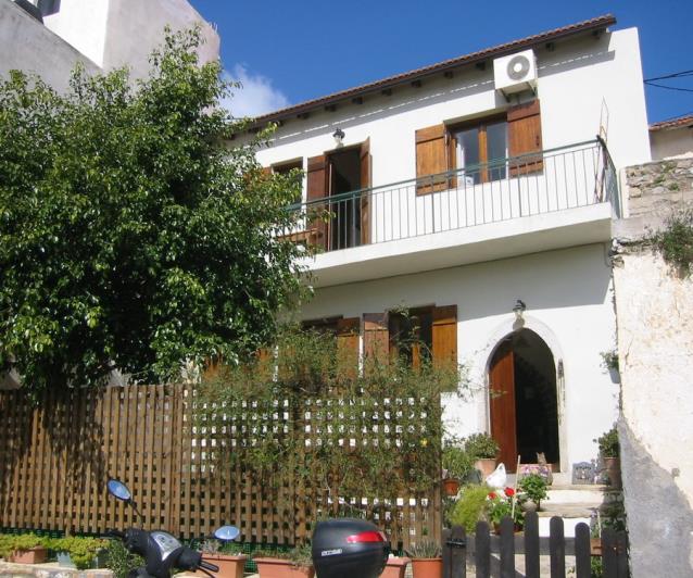 Image No.1-Maison de village de 3 chambres à vendre à Neapoli