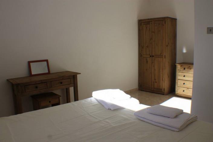 Image No.25-3 Bed House for sale