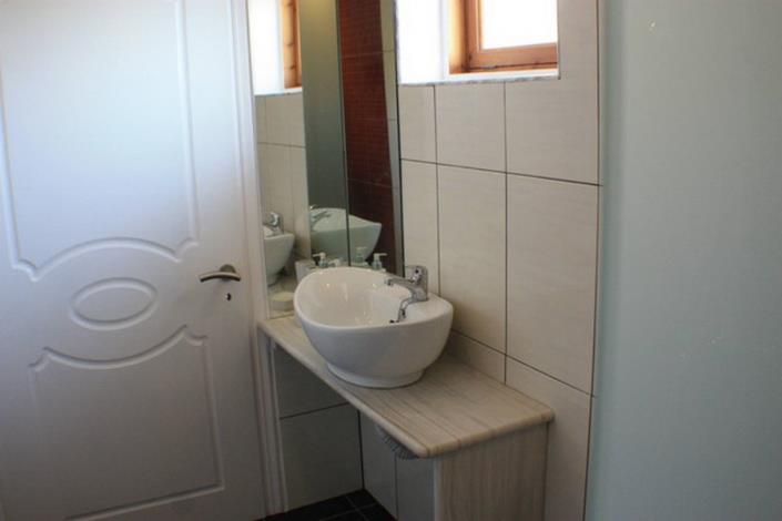 Image No.27-3 Bed House for sale