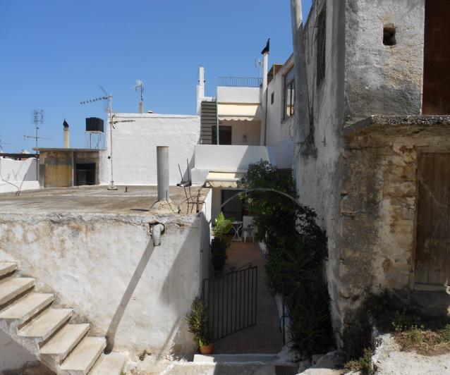 Image No.28-2 Bed Village House for sale