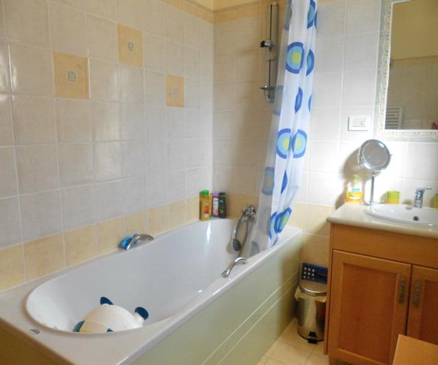 Image No.14-3 Bed Villa / Detached for sale