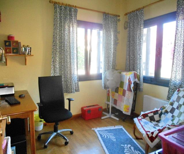 Image No.19-3 Bed Villa / Detached for sale