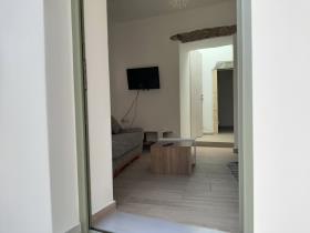 Image No.4-1 Bed Village House for sale
