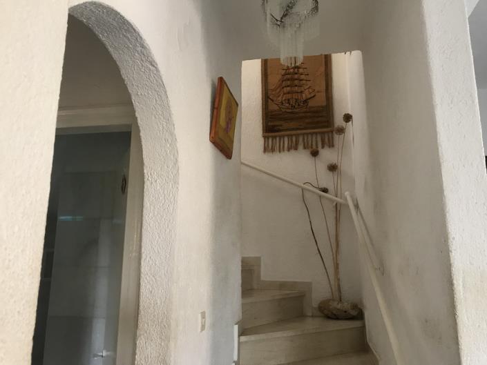 Image No.25-2 Bed House for sale