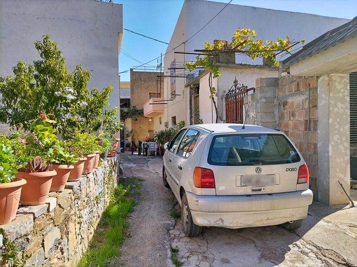 Image No.14-1 Bed House for sale