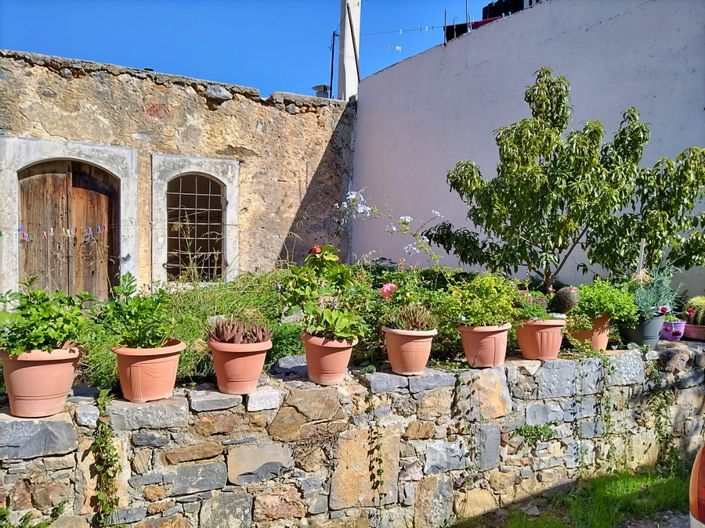 Image No.2-1 Bed House for sale