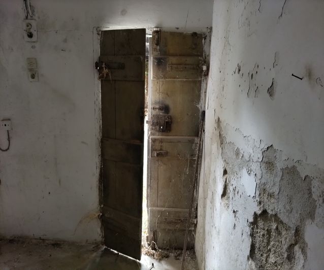 Image No.10-3 Bed House for sale