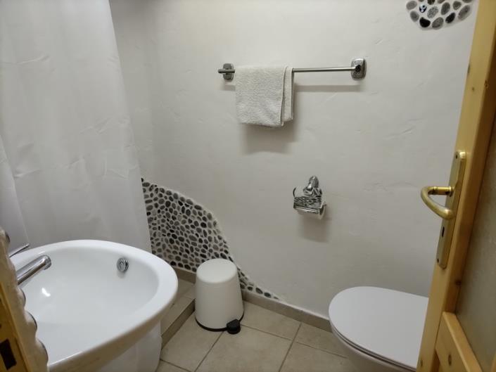 Image No.17-2 Bed Village House for sale