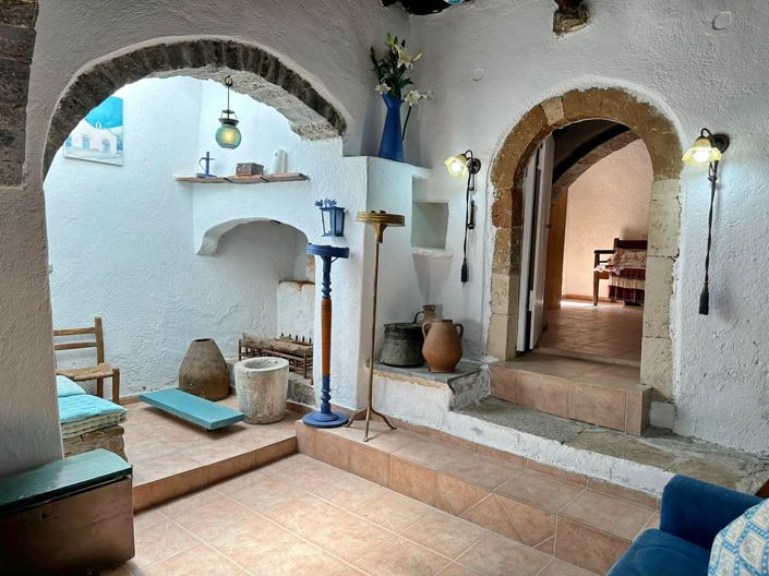Image No.3-4 Bed House for sale